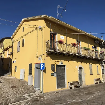 Bed & Breakfast Il Piazzale Filiano